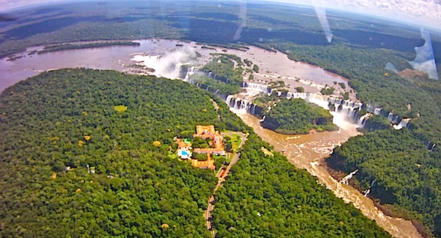 cataratas de iguazú desde helicóptero