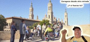 Alumnos de Turismo recorriendo Zaragoza en silla de ruedas durante el Experience Tour Accesible 2025.